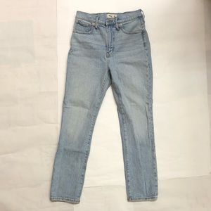 Madewell jeans, light wash.  Size 27 with 26” inseam and 11” rise